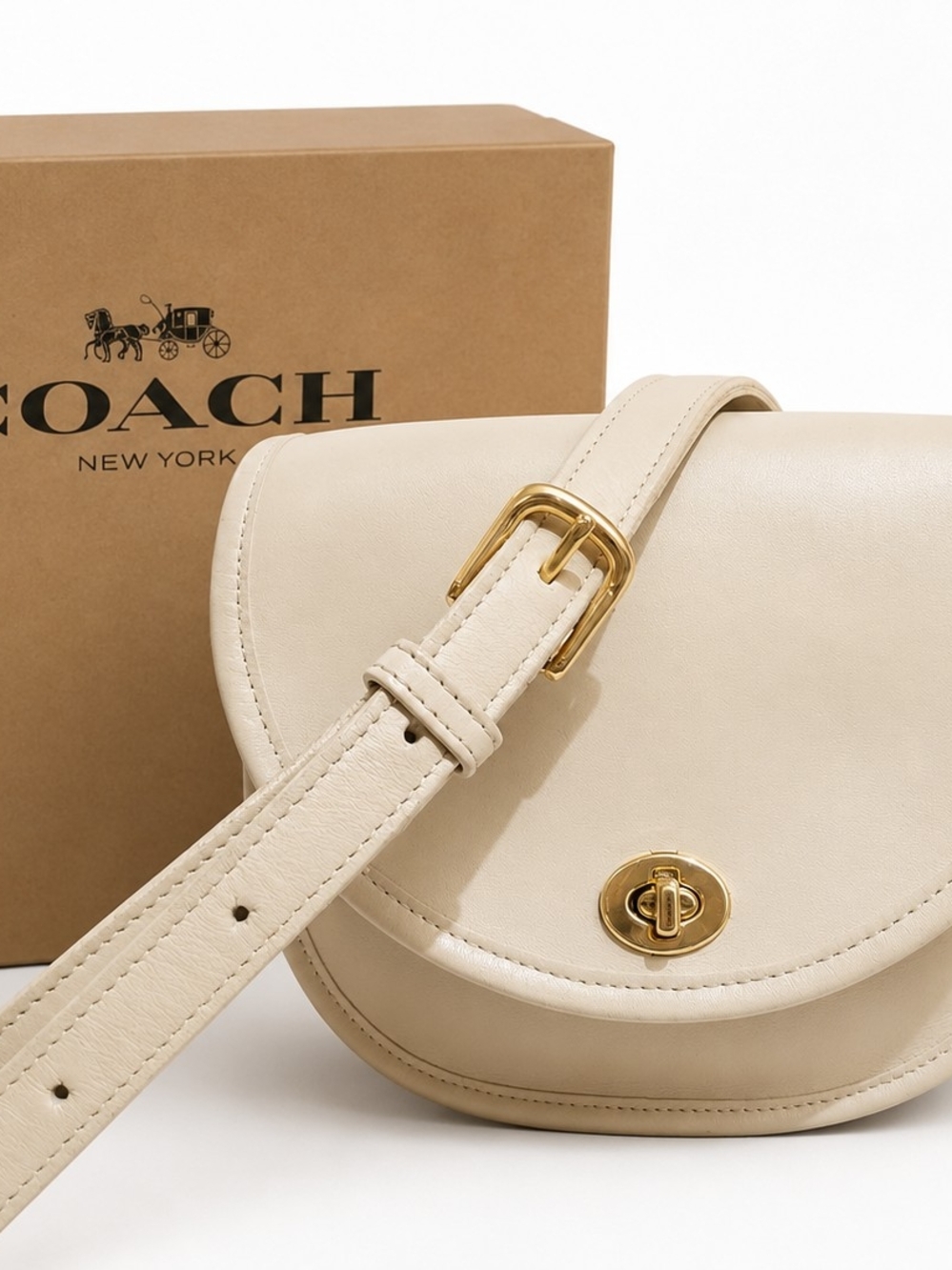 Vintage Coach Watson 9981 Bone Leather Turnlock Saddle Bag VERY NICE!